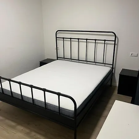 Apartament In Einem Ehemaligen Stuttgart